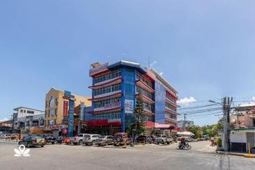 호텔 Zen Rooms Roxas Avenue