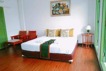 فندق صغير Siri Krabi