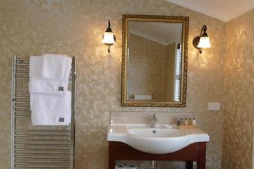تختخواب و صبحانه Casa Aquila