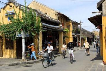 تختخواب و صبحانه House 579 Hai Ba Trung