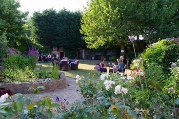 בית מלון כפרי The Inglenook