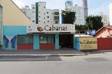 Cabanas Hostel & Suites