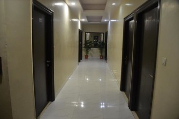 ホテル Jinendra Inn