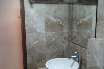 هتل Lalitha Inn