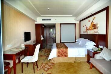 Vienna Classic Hotel Qingyuan Taihe Ancient Cave Scenic Area