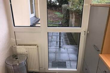 A&s Hostel Bonnerstr. 64