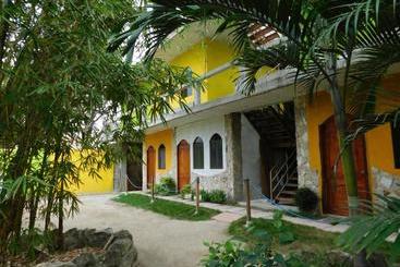 هاستل Hostal Maxima