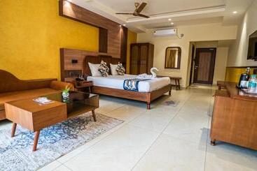 ホテル Sonar Bangla Tarapith