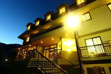 בית מלון כפרי Utopia Naeba