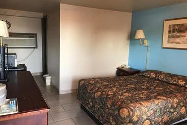 مُتل Hwy Express Inn & Suites