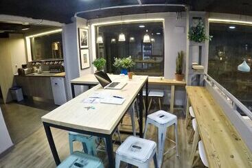 Quartier Bilbao Hostel Casco Viejo