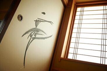 ريوكان Irorinoyado Ashina