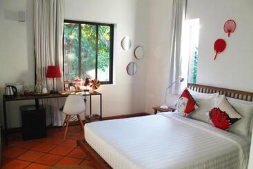 Sala Baï Hotel & Restaurant School