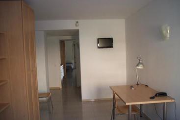 هاستل Apartaments Turístics Residencia Vila Nova