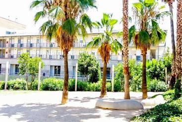 هاستل Apartaments Turístics Residencia Vila Nova