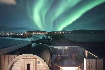 هاستل Midgard Base Camp