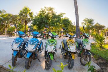 هتل Dormitory @ Westay Bagan Lotus