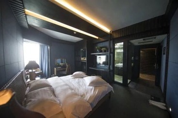 هتل Yema Silk Road Inn