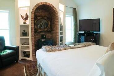 The Victoria Bed & Breakfast