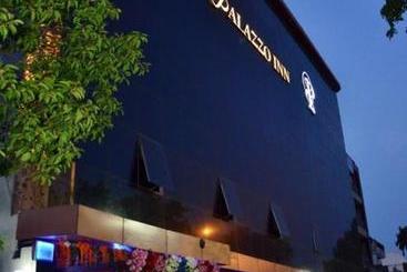 Отель Palazzo Inn