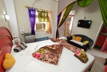 هتل Sawpanlok Residential