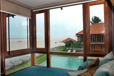 リゾートホテル Ganga Kutir