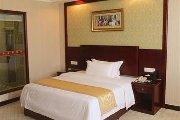Vienna Hotel Shenzhen Shiyantong Fuyu