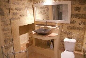 مبيت وإفطار La Prade Basse 82