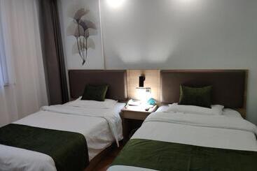 호텔 Greentree Inn Suzhou Zhangjiagang Daxin Town Pingbei Road Express