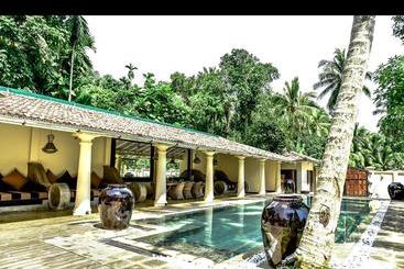 酒店 Pedlars Manor