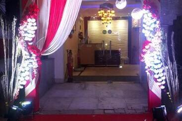 Отель Sher E Punjab