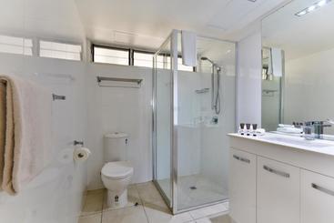 Lagoon Apartments On Hamilton Island By Hiha