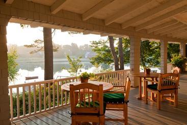 مبيت وإفطار Bufflehead Cove Inn