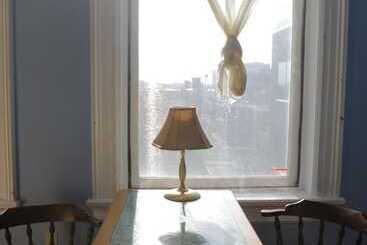 Hostel Buffalo Niagara