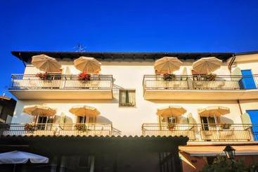 هتل Albergo Al Pescatore