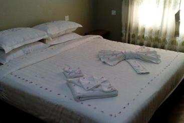 هتل Baobabed Hostel Bagan@ Bagan May