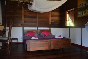 호텔 Boraha Village Ecolodge