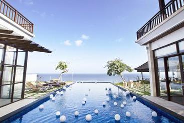 استراحتگاه Indigo Dream Surf & Holiday Retreat