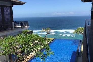 استراحتگاه Indigo Dream Surf & Holiday Retreat