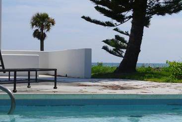استراحتگاه Tyne Beach Terrace Apartments
