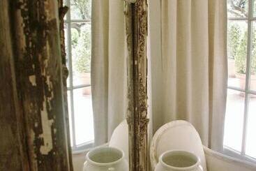 Bed and Breakfast Bastide De Fontvieille