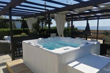 مبيت وإفطار La Giara Resort