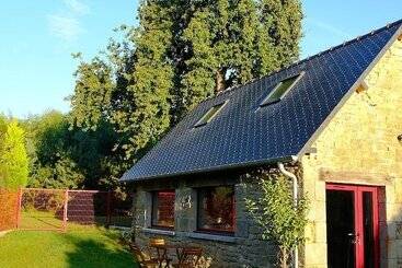 צימר La Maison Jaune à La Janaie