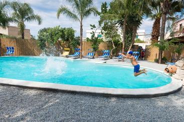 تختخواب و صبحانه Casantica Turismo Rurale