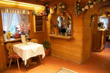 בית מלון כפרי Albergo Genziana