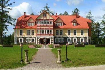 Hotel Cantervilla Castle