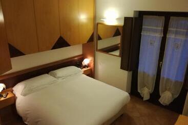 בית מלון כפרי Lo Scoiattolo