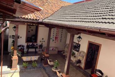 فندق Villa De Flores