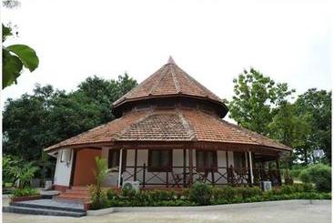 Nga Laik Kan Tha Eco Resort  Nay Pyi Taw