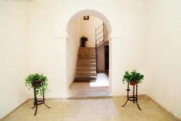 住宿加早餐  La Bussola